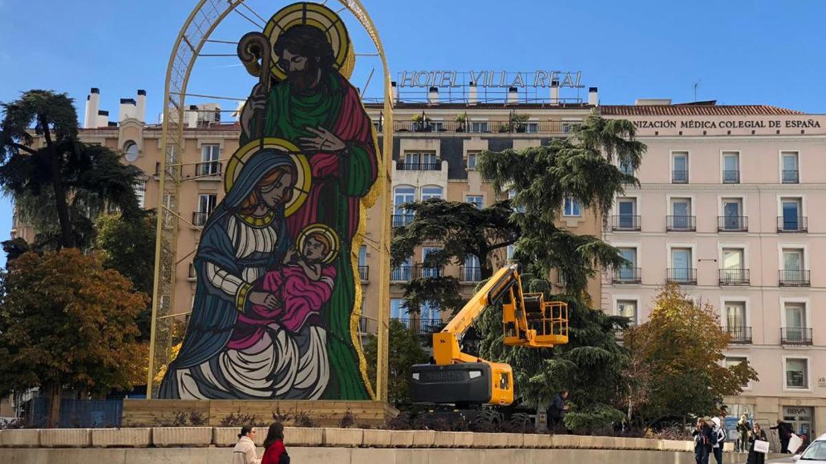 Nacimiento gigante en la Plaza de las Cortes.