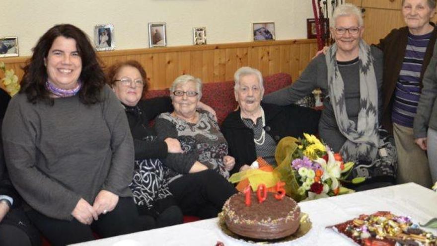 Celebren el 105è aniversari d&#039;Antònia Llanes