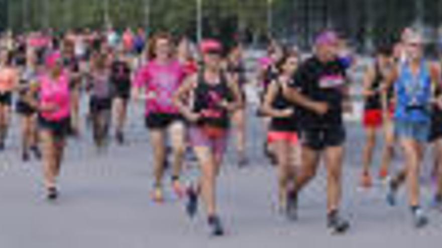 Entrenaments de la Cursa de la Dona a Fontajau.