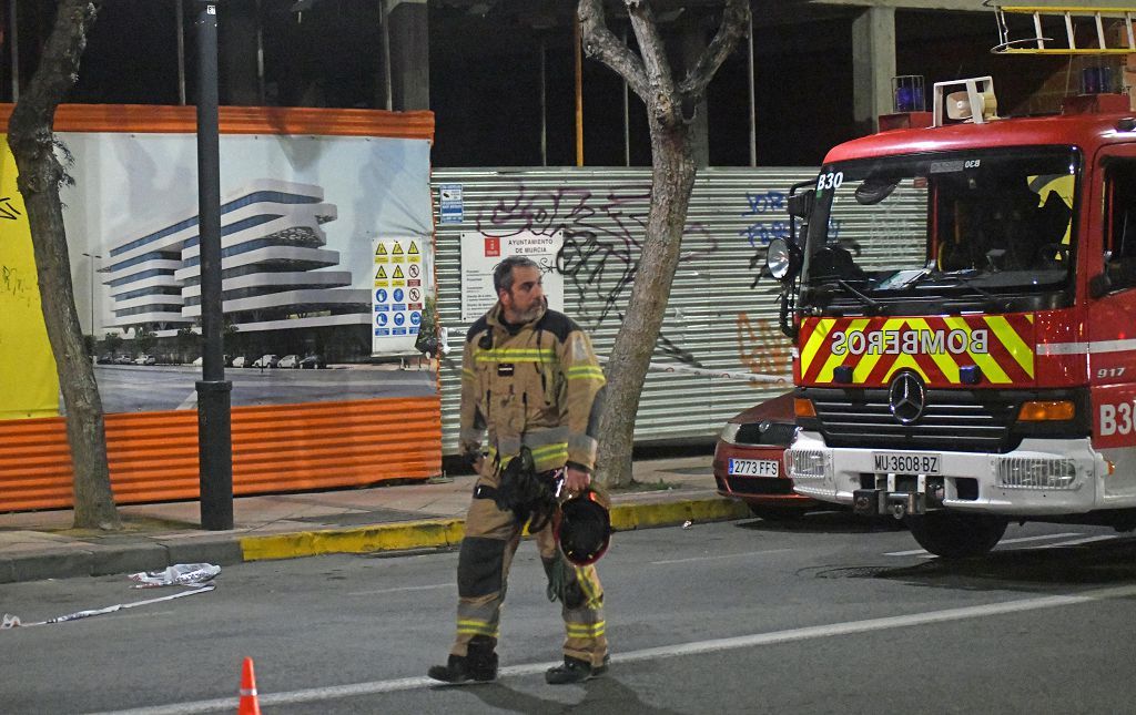 Un hombre amenaza con tirarse desde una grúa en Murcia