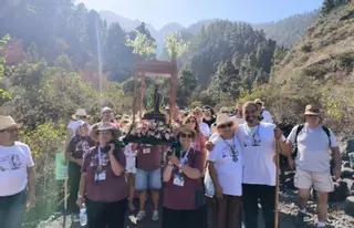San ‘Agustinito’ vuelve a bajar por el barranco de Añavingo al casco