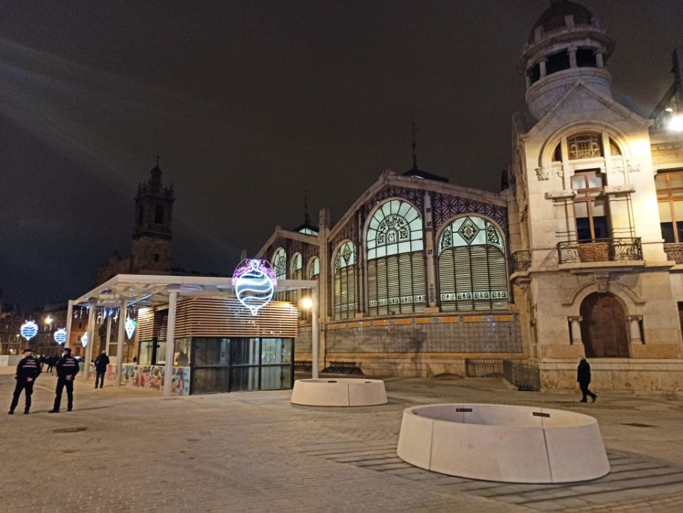 Inauguración de la Plaza de Brujas renovada tras las obras