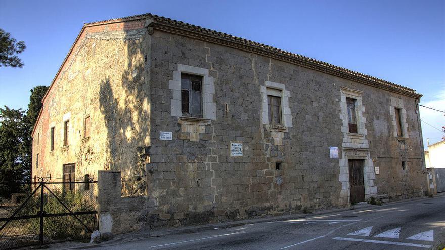 Lla Casa de la Reina Sibil·la està declarada bé cultural d&#039;interès nacional.