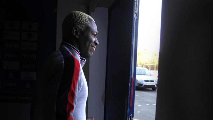 El Daily Mirror plantea la vuelta de Koné