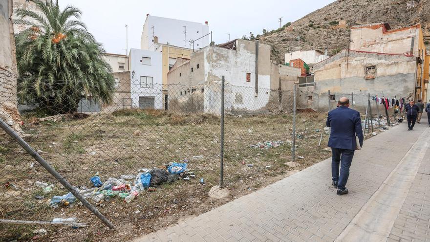 El centro histórico de Orihuela entra en la UCI: se aplica dos años después la ordenanza para obligar a los propietarios a edificar solares y rehabilitar edificios