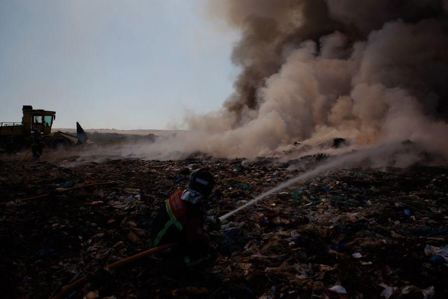 Incendio en el vertedero de Zamora