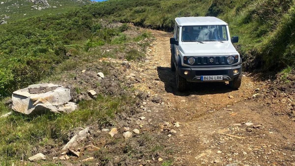 Reparación de caminos en Sobrescobio |