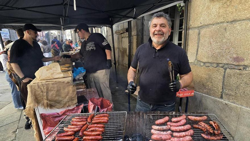 ¿Qué se hace con la comida que sobra en la Reconquista de Vigo?: ofertas, donaciones o la vista puesta en la Brincadeira