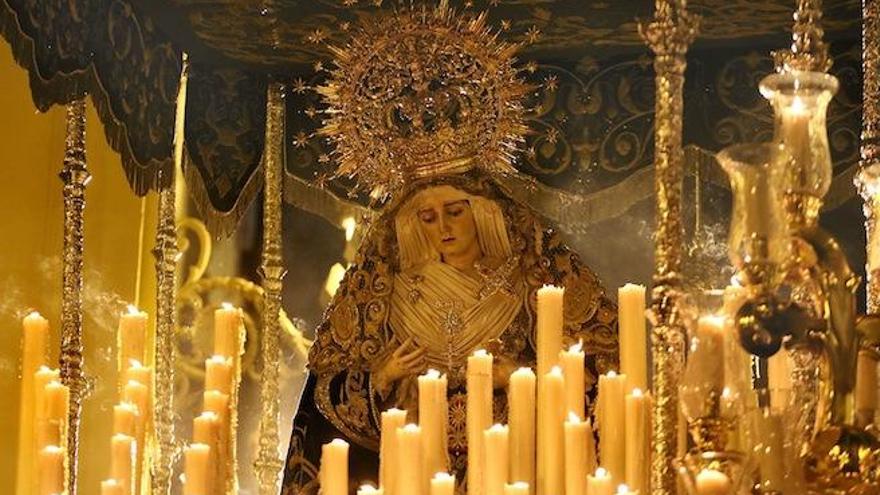 Imagen de la Virgen del Amor.