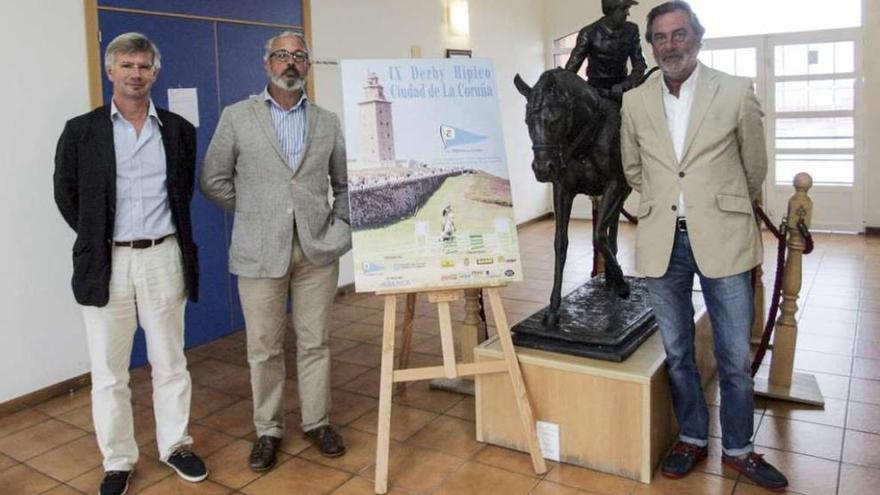 Desde la izquierda, Tono Quintana, Pablo García-Ramos y Santiago Togores, ayer.