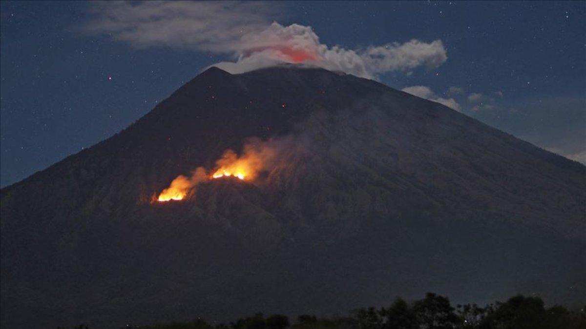 El volcán Sinabung (Indonesia) entra en erupción y nos deja estas impresionantes imágenes