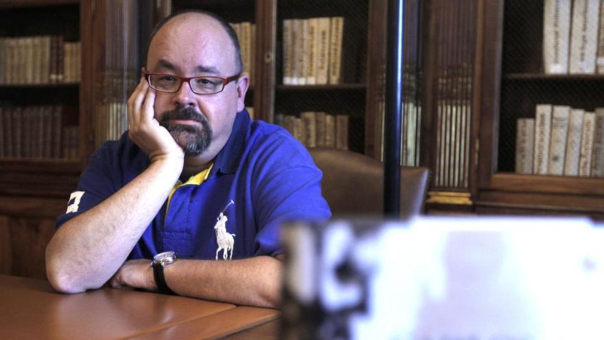 El escritor Carlos Ruiz Zafón en una imagen de 2012