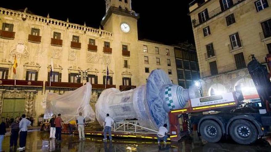 El montaje, de noche y de día