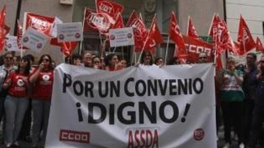 Los agentes sociales piden un convenio «digno»