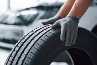 ¿Por qué algunas ruedas de coche tienen los tapones verdes?