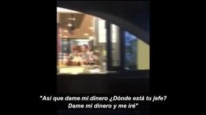 Una jove es va impacientar i va acabar per agredir el personal del local fins que va ser reduïda.