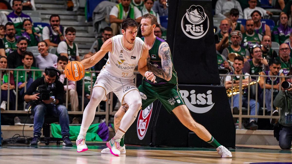 Ehan Happ, marcat per Balcerowski, en la derrota del Burgos a Màlaga