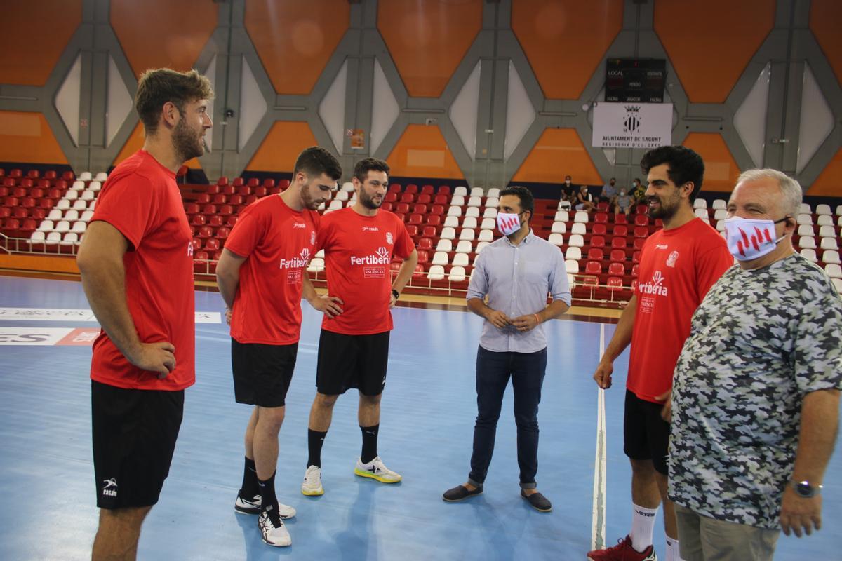 El alcande de Sagunto asistió al primer entrenamiento