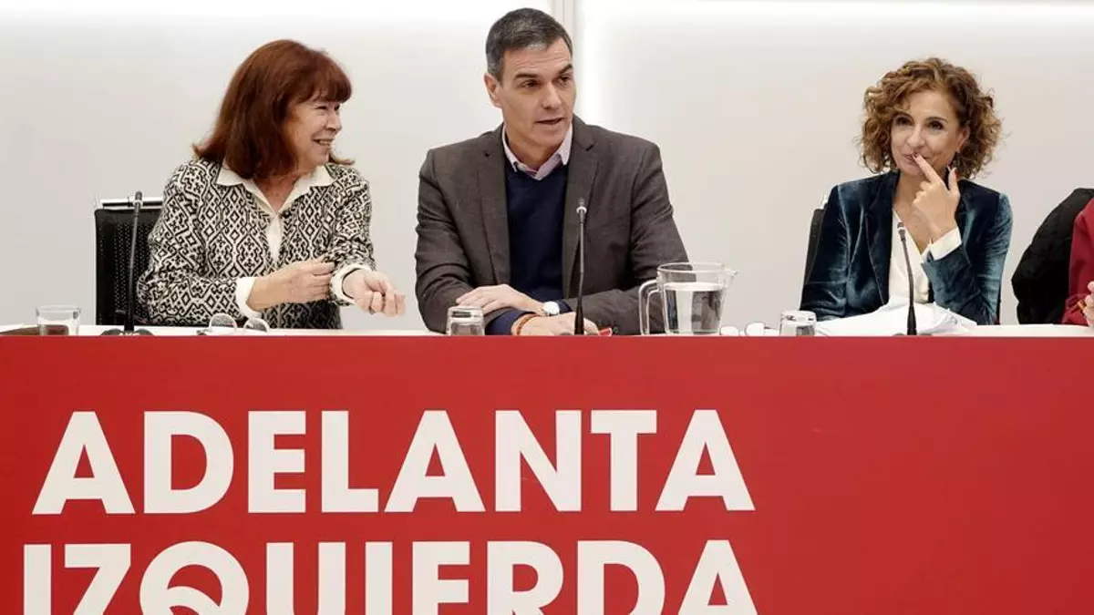 Sánchez reestructura el PSOE con perfiles conectados a sus gabinetes en el Gobierno