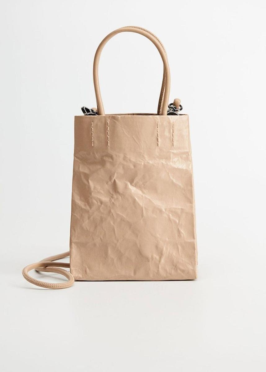 Bolso arrugado efecto piel de Mango