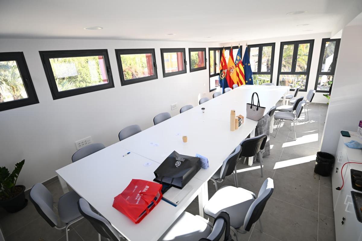 Sala de reuniones en la casa del Hort del Gat de Elche