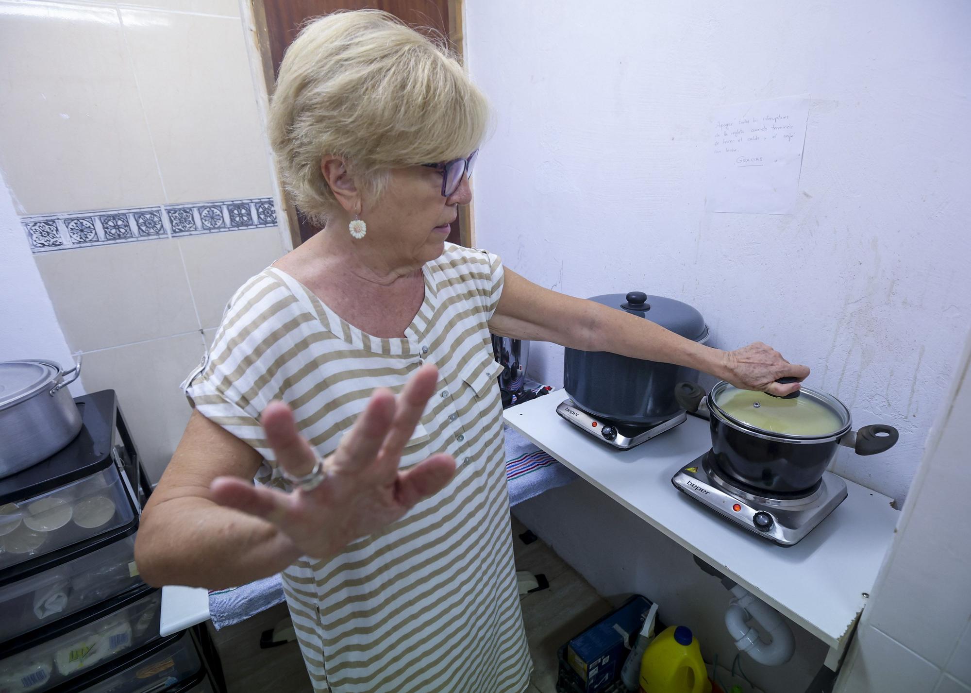 Reparto de comida en Reacción Solidaria