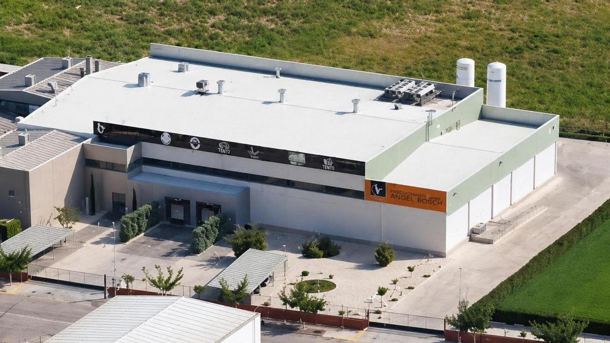 Vista aérea de la planta de Healthy Food Solutions (antigua Precocinados) en Fraga, adquirida por Montarto Foods, que está controladan por el grupo navarro Amixalan.