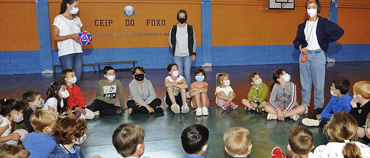 Los centros educativos del rural, como O Foxo, también celebran campamentos. |   // BERNABÉ/JAVIER LALÍN