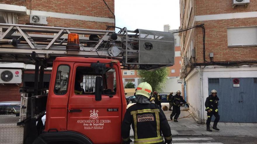 Un gato provoca un incendio en una vivienda en Valdeolleros