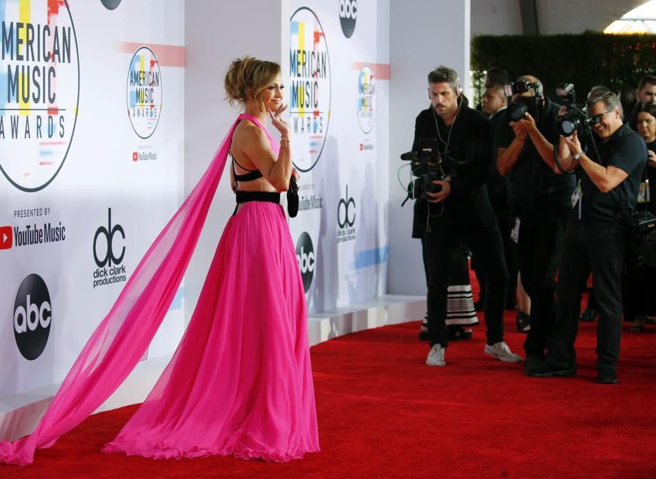 Los looks de los American Music Awards