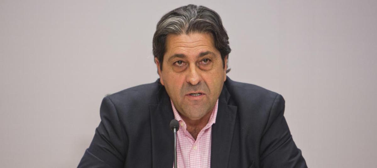 El diputado provincial de C's carga gastos de combustible de 215 euros en sólo 24 horas