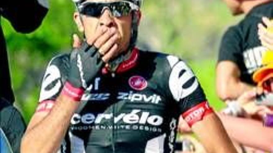 Carlos Sastre vence en la cima del Vesubio y logra su segunda etapa