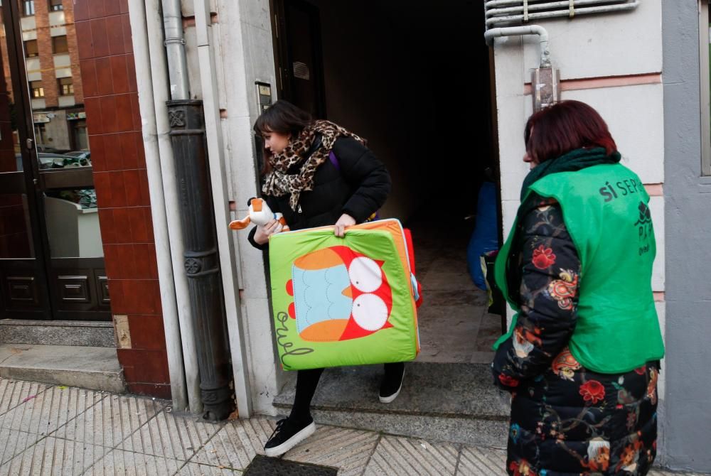 Desahucio de una pareja con un bebé en Oviedo