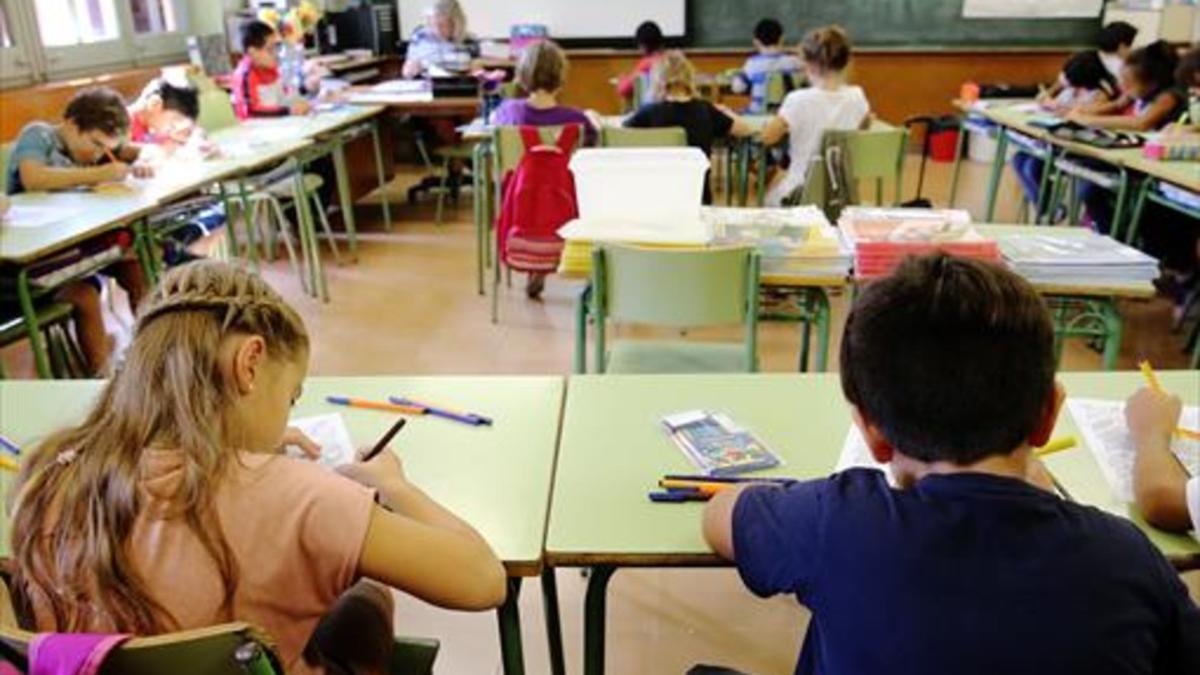 Alumnos en una escuela de Barcelona.