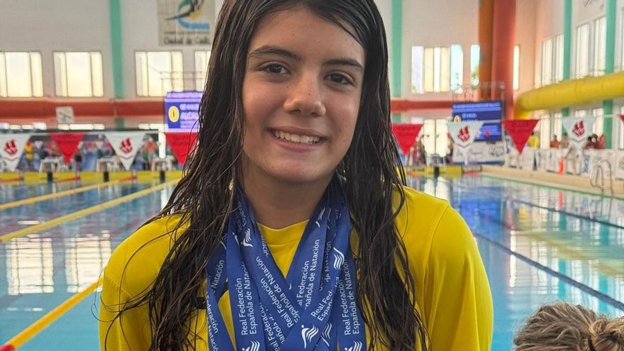 La alevín Renee Álvarez Argento hace historia para la natación de Ibiza