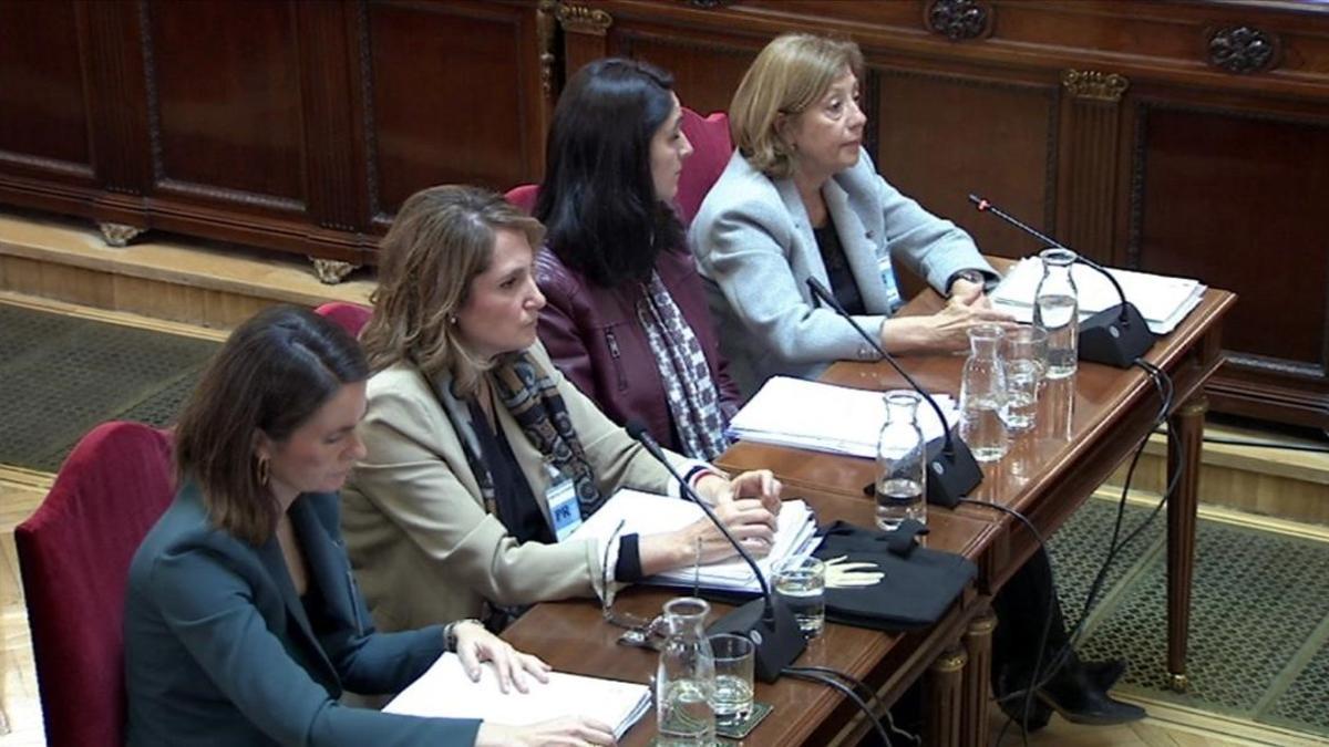 Maria del Carmen Tejera, Sara Izquierdo, Teresa Cecilia Hernandez y Mercedes Vega declaran en el Supremo.