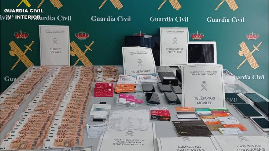 Cae una banda criminal tras estafar más de seis millones de euros a través de internet