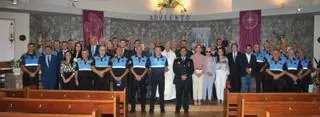 San Bartolomé reconoce la labor de 42 policías locales en el servicio activo