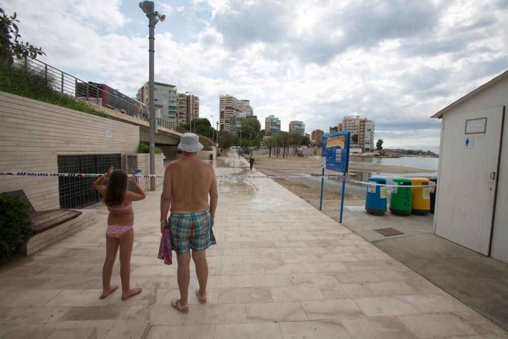 Daños en la playa de la Albufereta