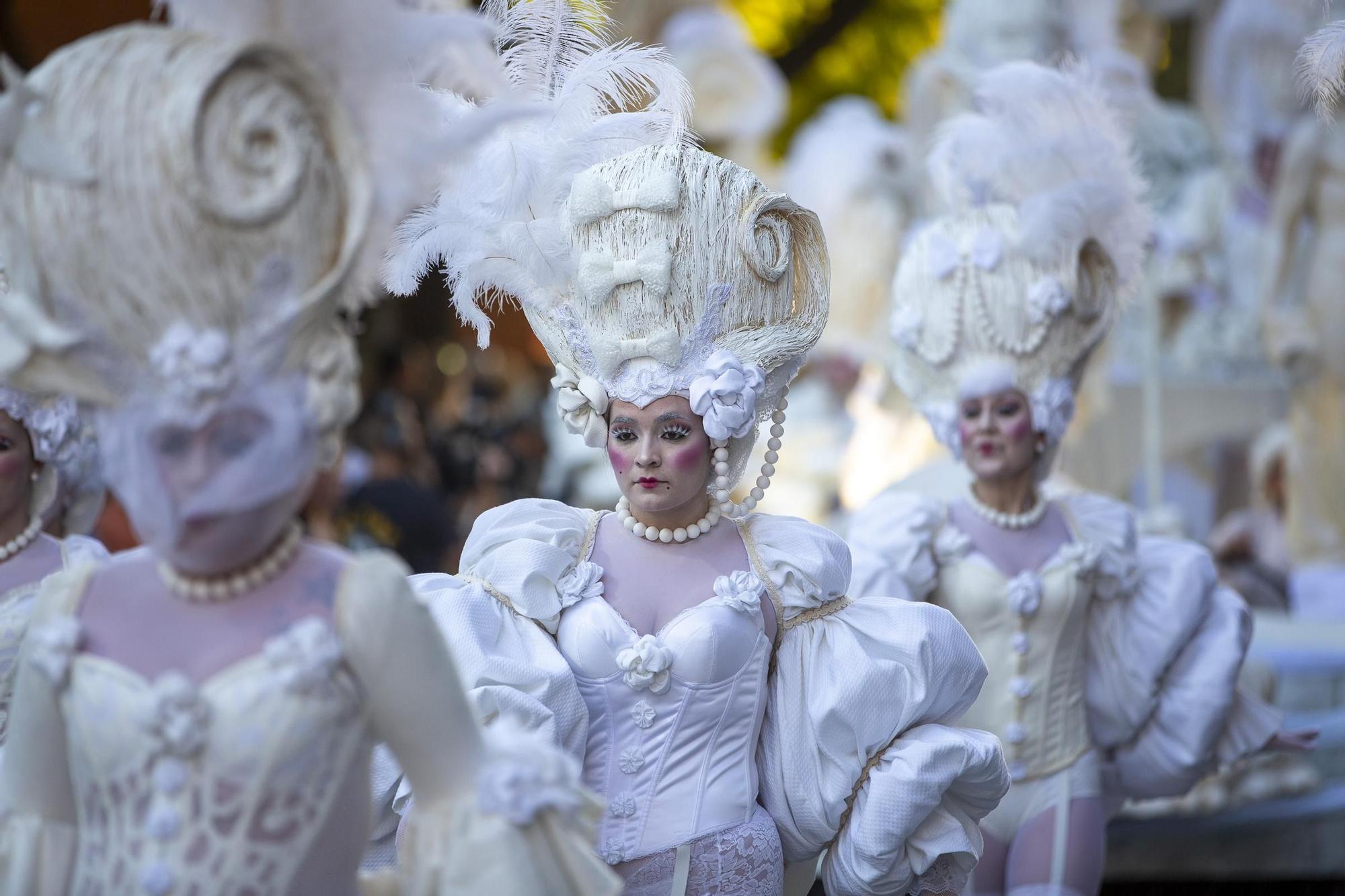 Las imágenes des desfile del martes 13 de febrero del carnaval de Cabezo de Torres 2024