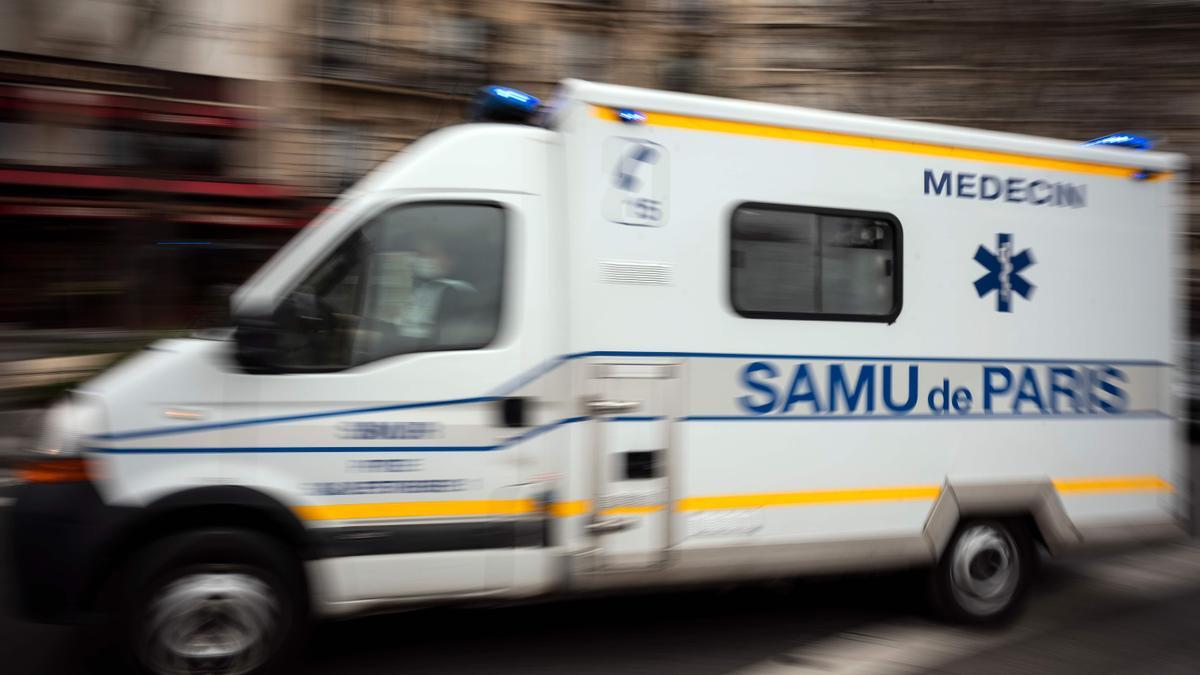 Ambulancia SAMU parís