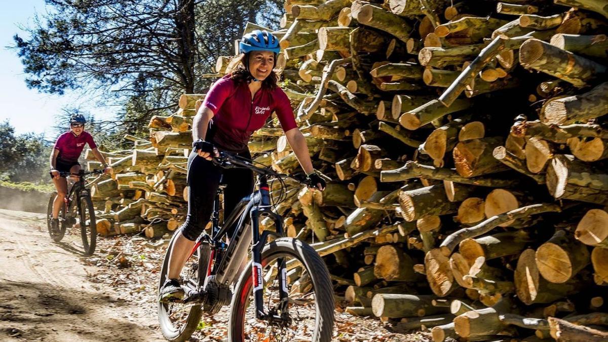 El creixent interès del senderisme i la BTT remou el sector turístic 