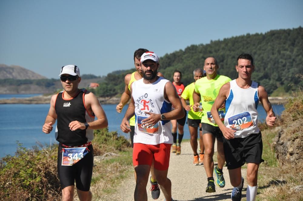 Roberto Riobó y Beatriz Fernández triunfan en la media maratón de la Costa da Vela