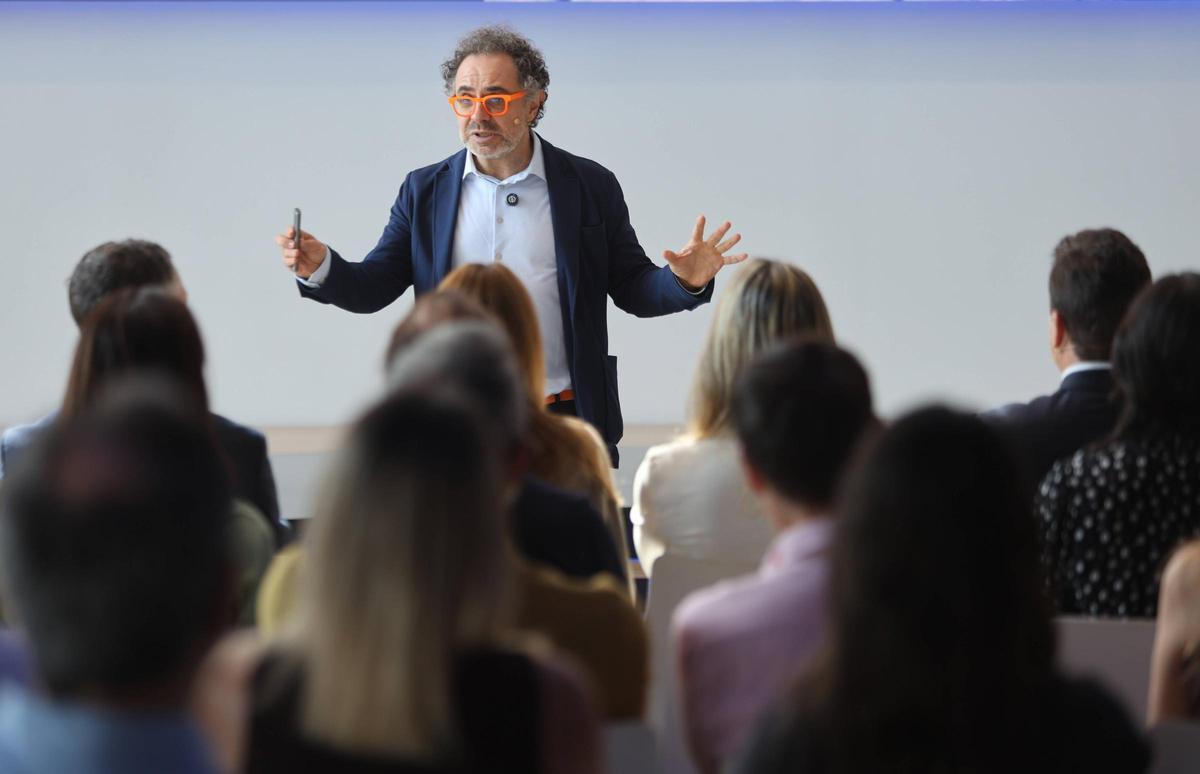 El Mago More compartió algunos ejemplos prácticos que ofrecen las herramientas de inteligencia artificial.