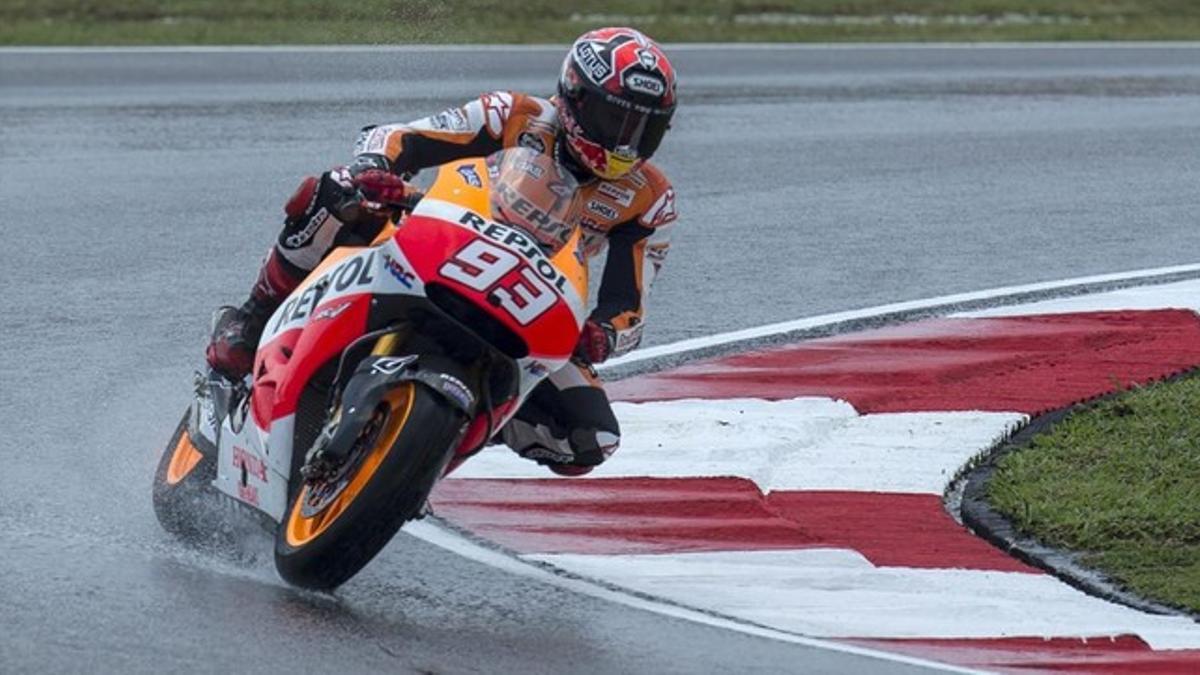 Marc Márquez, sobre el asfaltado mojado del circuito de Sepang.