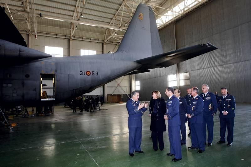 Visita de Cospedal a la Base Aérea de Zaragoza