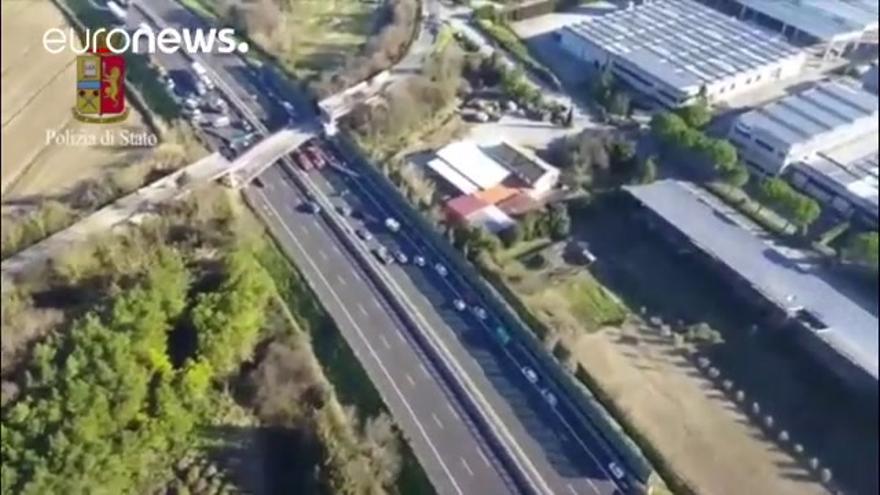 Dos fallecidos en Italia al derrumbarse un puente