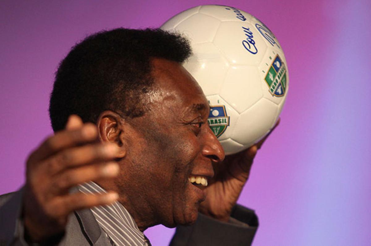 Pelé, exjugador del Brasil, durant una cerimònia per llançar l’’Agro-Team’, part d’una campanya de promoció de l’agroindústria brasilera a tot el món.