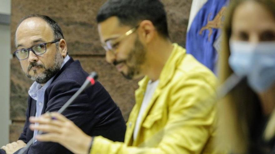 José Antonio Valbuena, en el Parlamento.