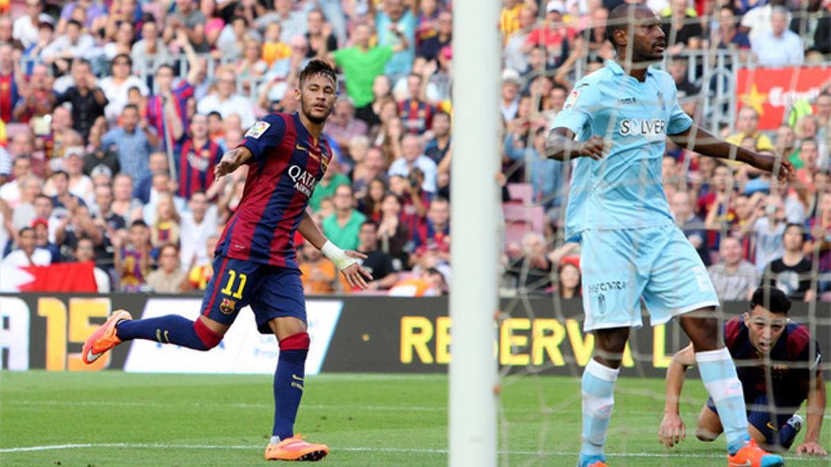 Neymar anotó un triplete en la victoria por 6-0 ante el Granada en el Camp Nou